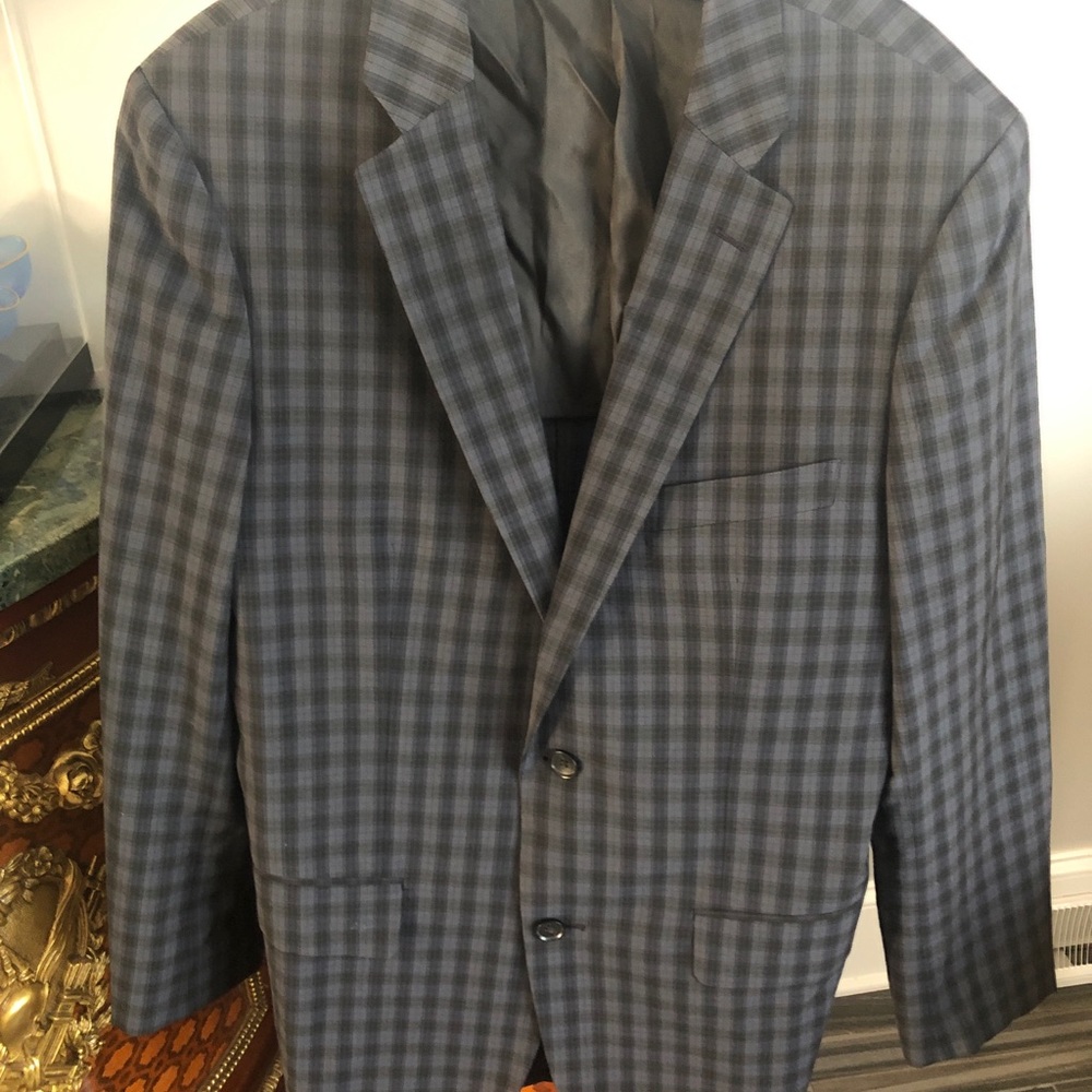 Men’s Grey Plaid Wool Jacket, S.42, New No Tags.